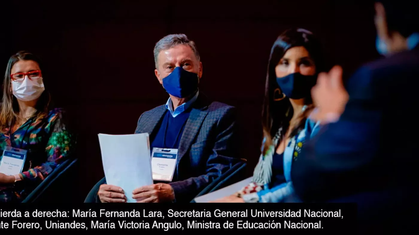 Clemente Forero y panelistas