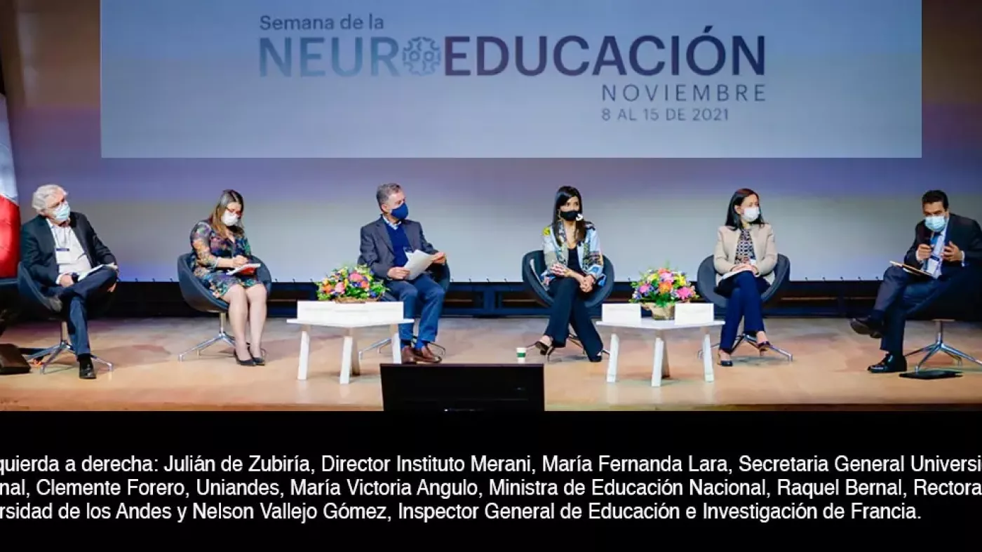 Panelistas principales