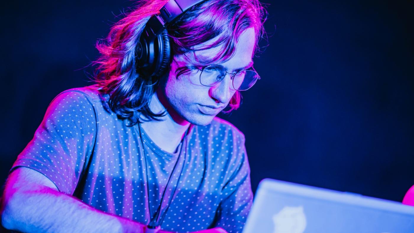 Nicolás londoño live coding ensamble de computadores Uniandes