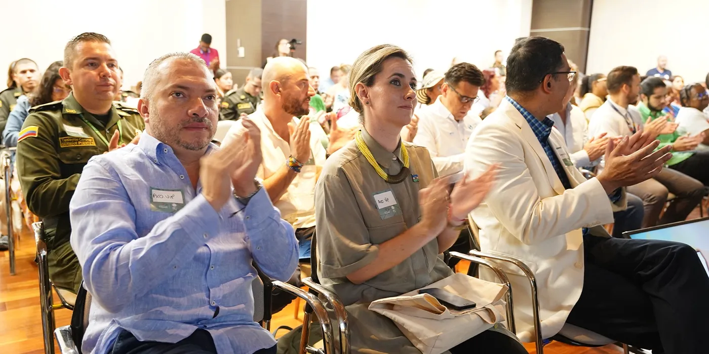 anel Creando comunidades en paz, impulsando la sostenibilidad y la inclusión, en la COP16,