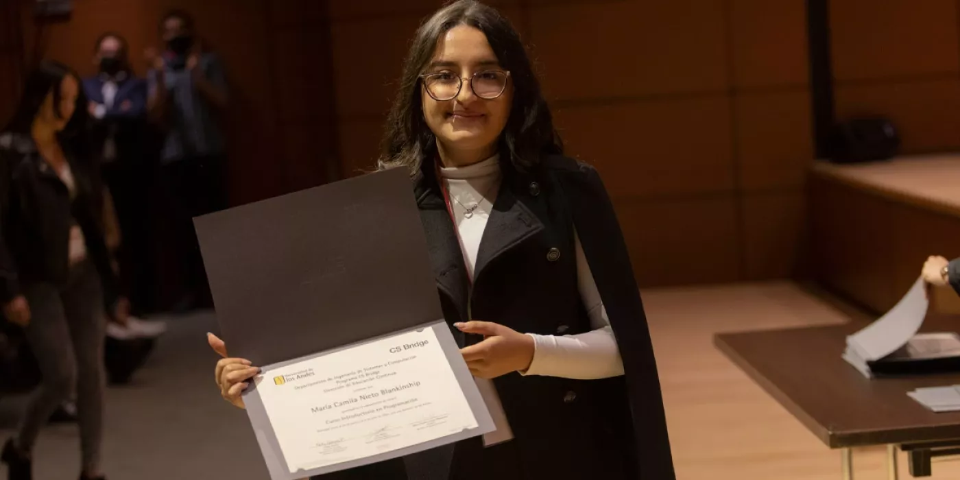 María Camila durante la ceremonía de graduación 