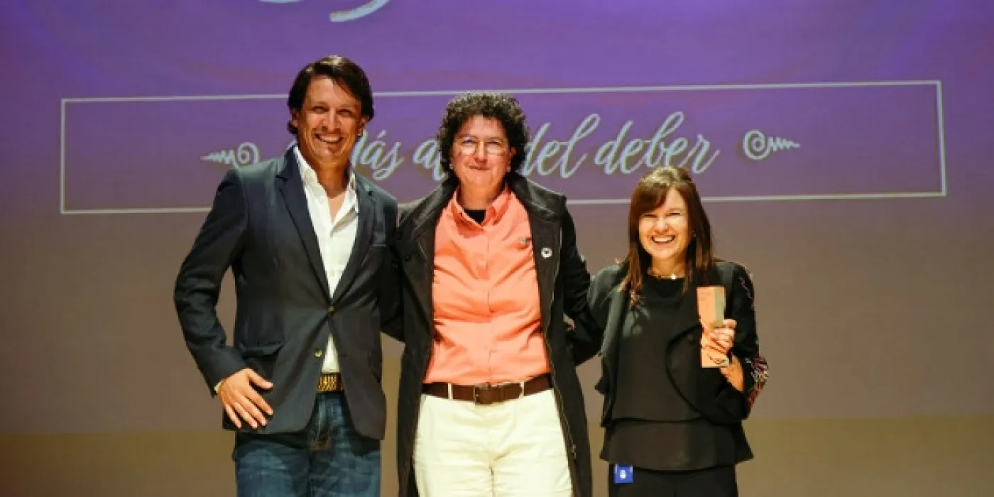 Luis Ángel Guzmán, profesor de Ingeniería Civil y Ambiental; Silvia Restrepo, vicerrectora de Investigación y Creación; y Olga Lucía Sarmiento, profesora de Medicina.