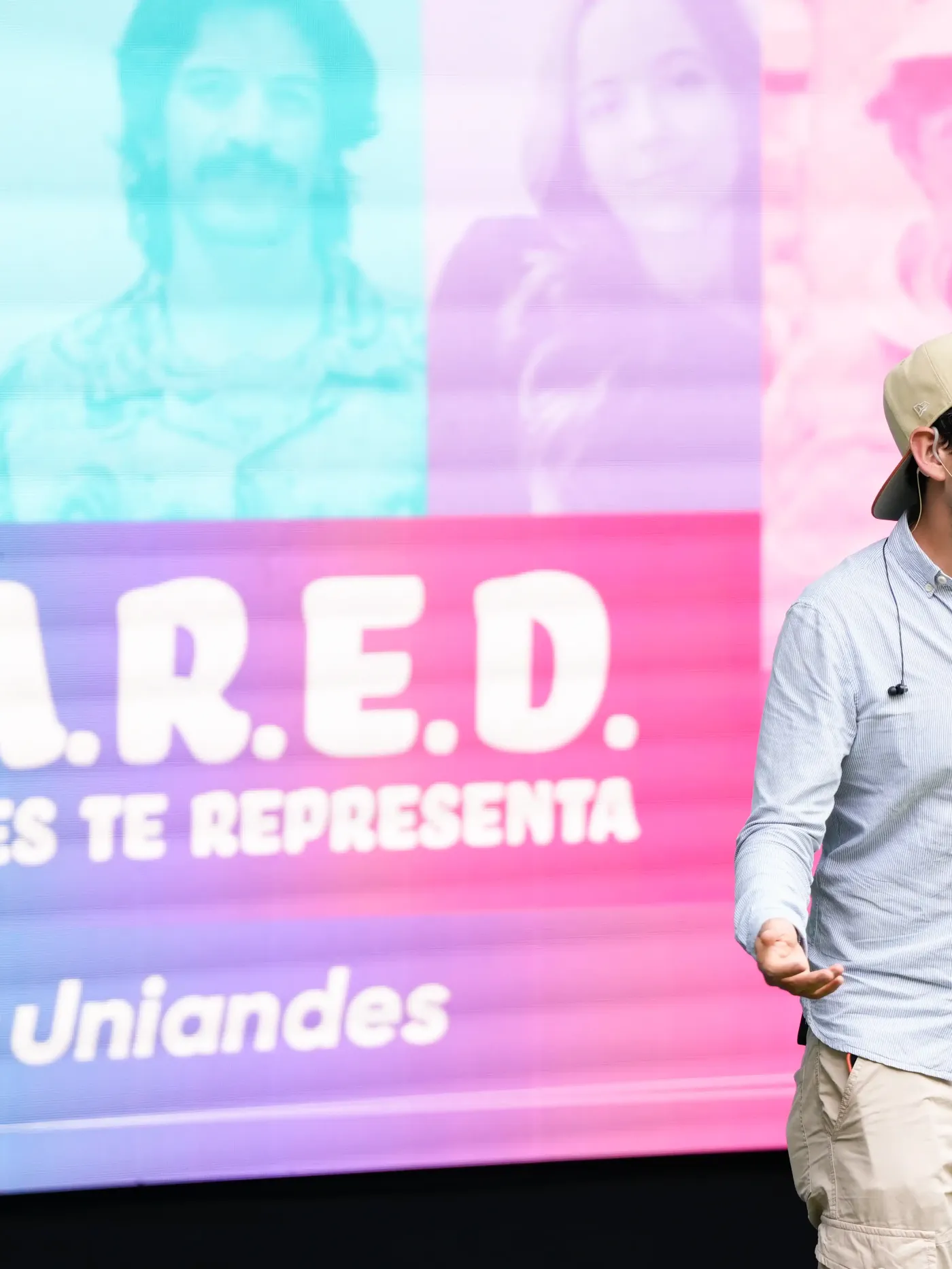 Santiago Higuera, creador de contenido y anfitrión del evento S.H.A.R.E.D.