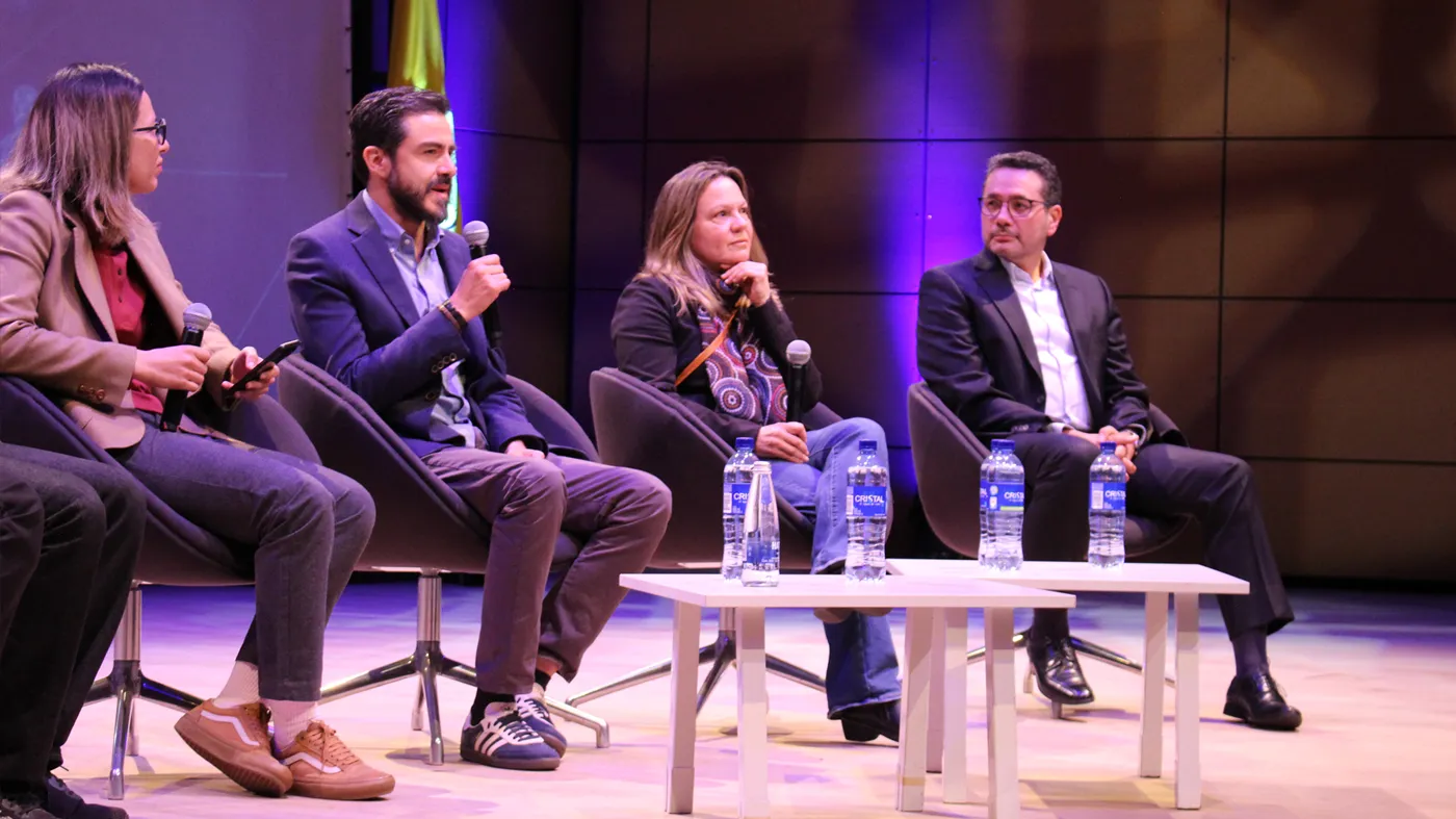 Foro IA- Conectando con el futuro: nuevas dinámicas del mundo laboral