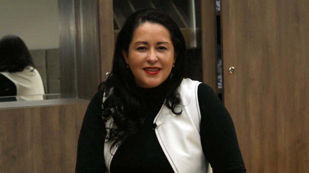 Photo of Dora Muñoz 