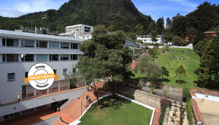 Imagen aérea del campus de la Universidad de los Andes. 