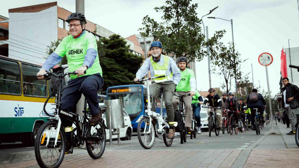 Caravana de bicicletas en Bogotá