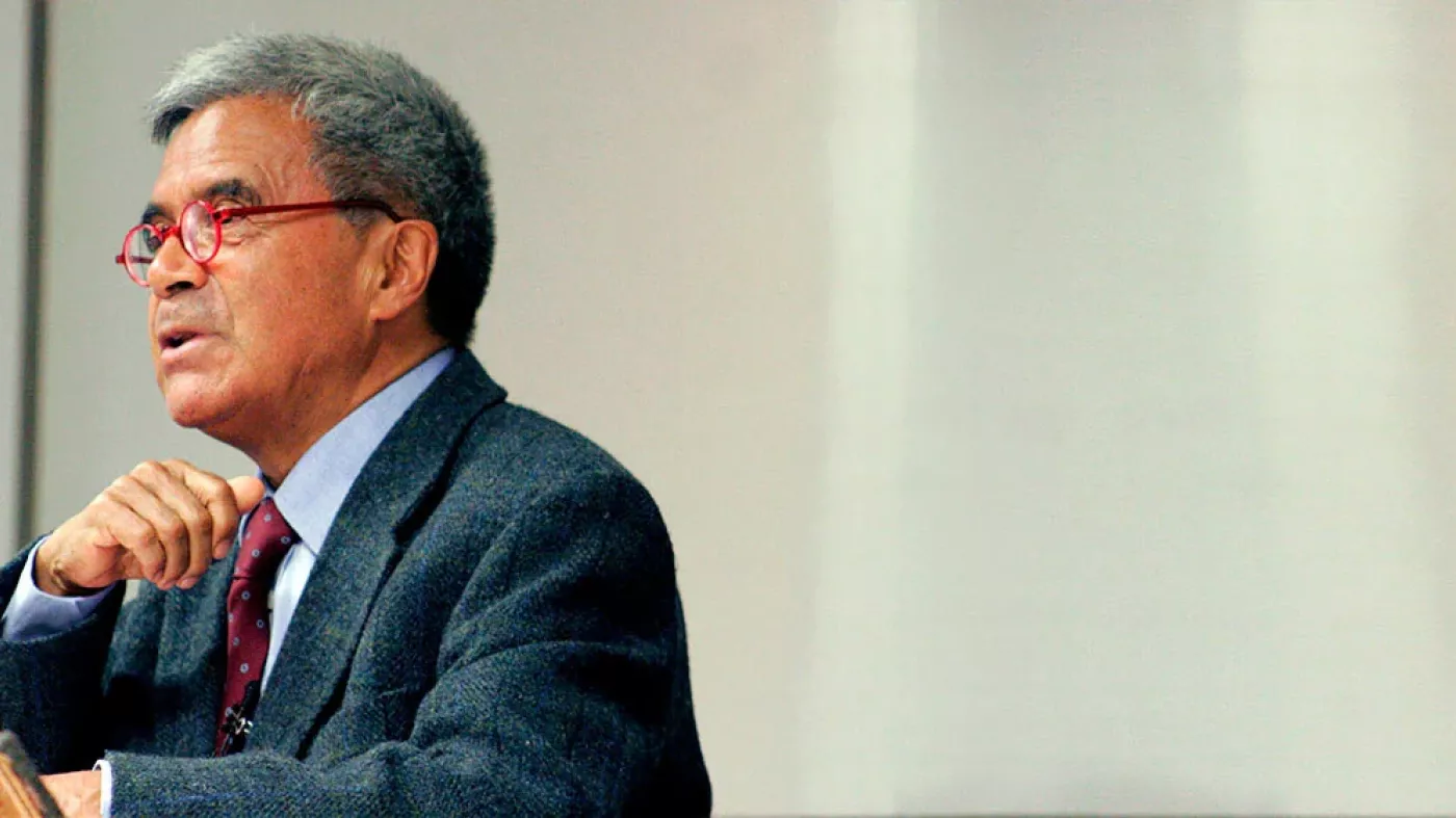 Carlos B. Gutiérrez, profesor de Filosofía.