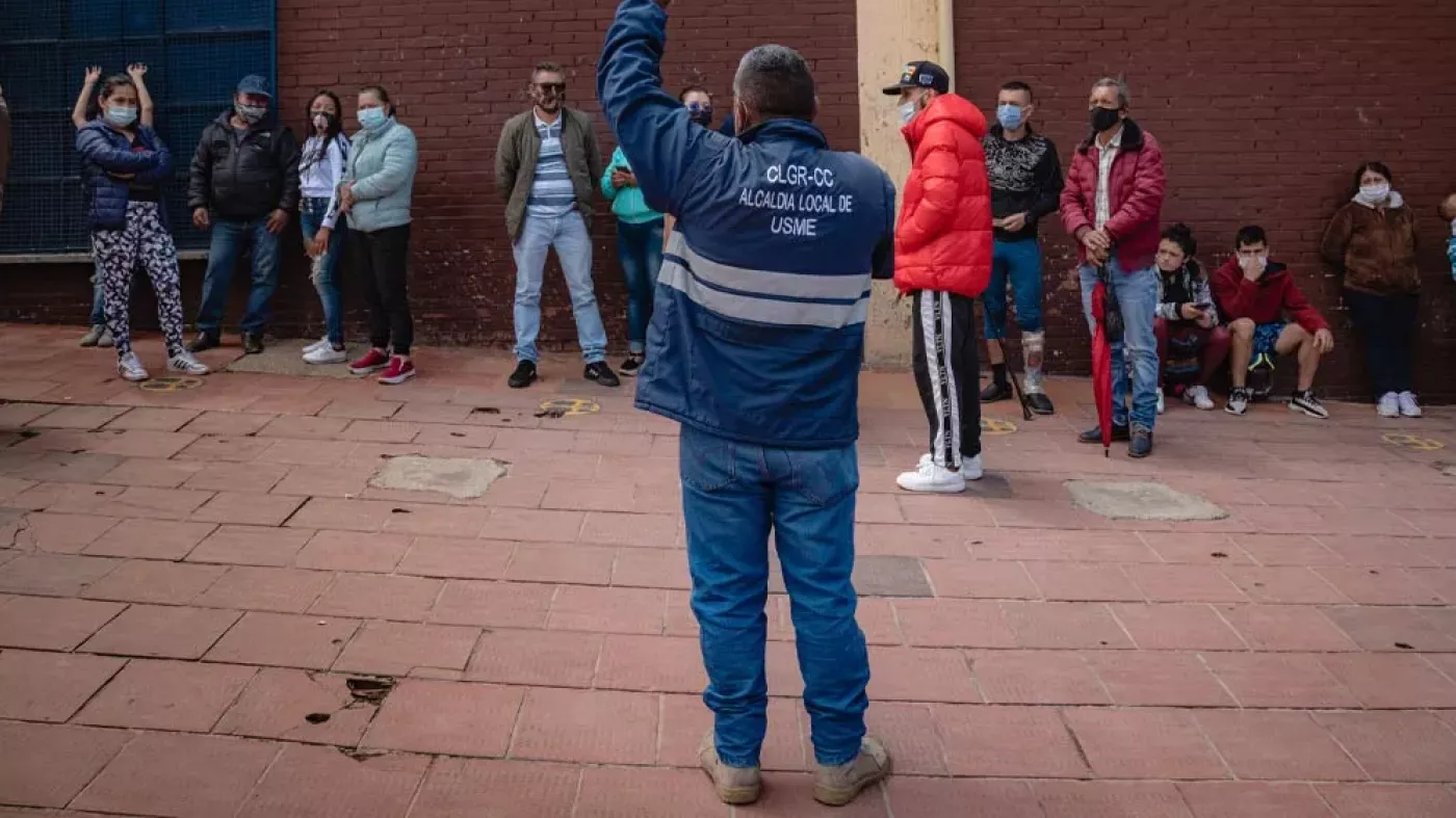 Brigadista organizando la jornada