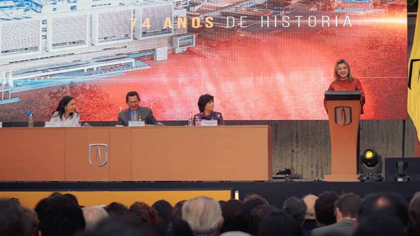 Posesión de Raquel Bernal como rectora de la Universidad de los Andes