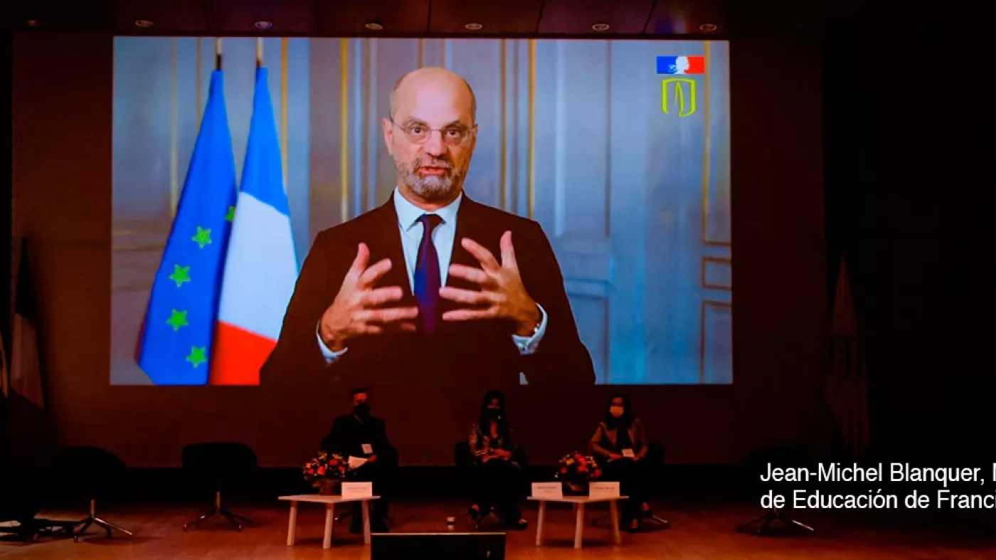 Mensaje del Ministro de Educación de Francia 