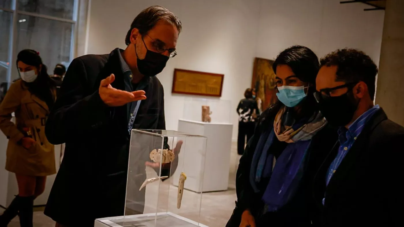 Foto de la inauguración de a nueva sala de exposiciones en el Centro Cívico Universitario