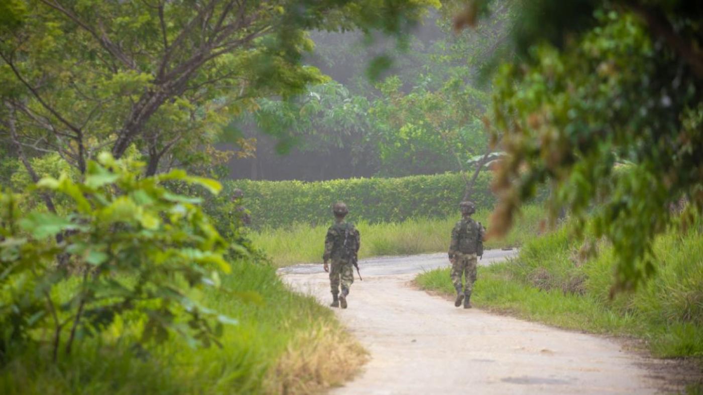 Desde Abajo, Proyecto STARS-C - Caminos del Caquetá, Ejército