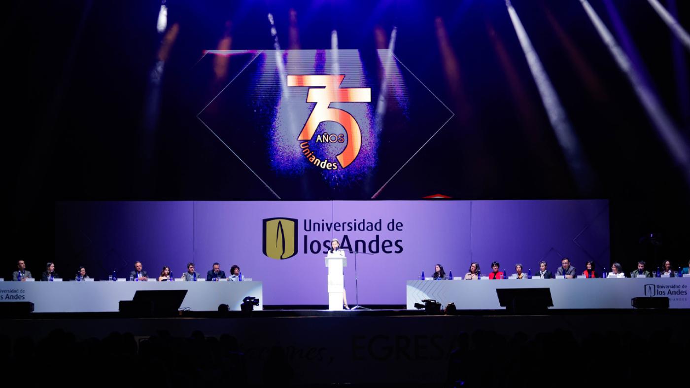 grados 2023-2 discurso Raquel Bernal 