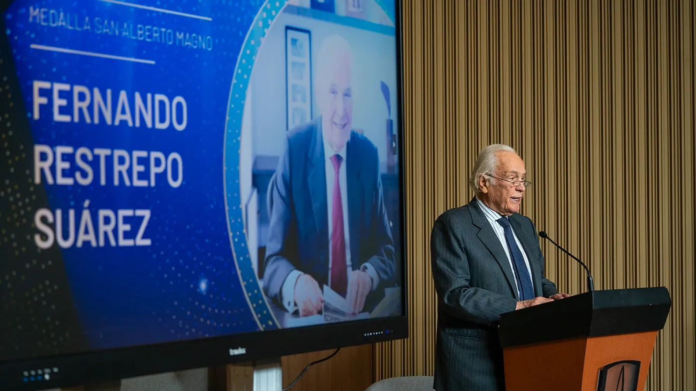 Fernando Restrepo Suárez Medalla