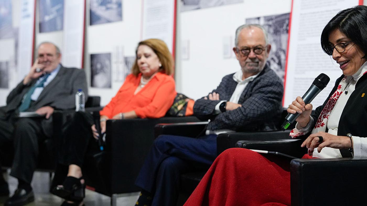 Virgilio Barco, bajar impuestos para subir el recaudo - Santiago Pardo, María Mercedes Cuéllar, Luis Fernando Alarcón y Jimena Hurtado