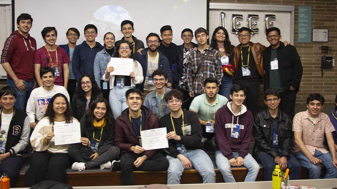 Reconocimientos nacionales a rama ejemplar, capitulo técnico EDS y crecimiento de membresías.