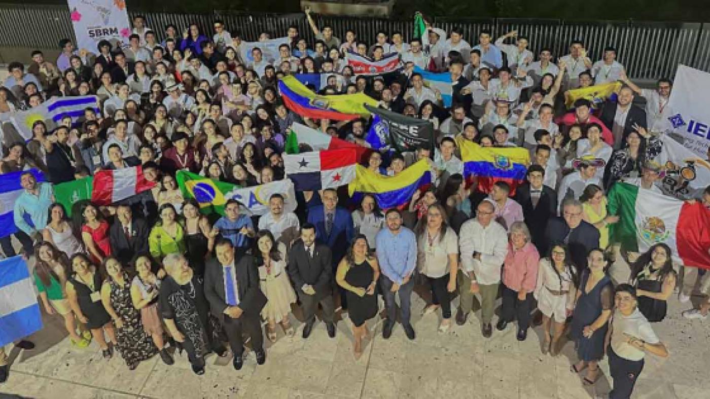  El (SBRM) Student Branch Regional Meeting es el evento estudiantil de mayor impacto en la Región 9, celebrado en Cartagena Colombia.