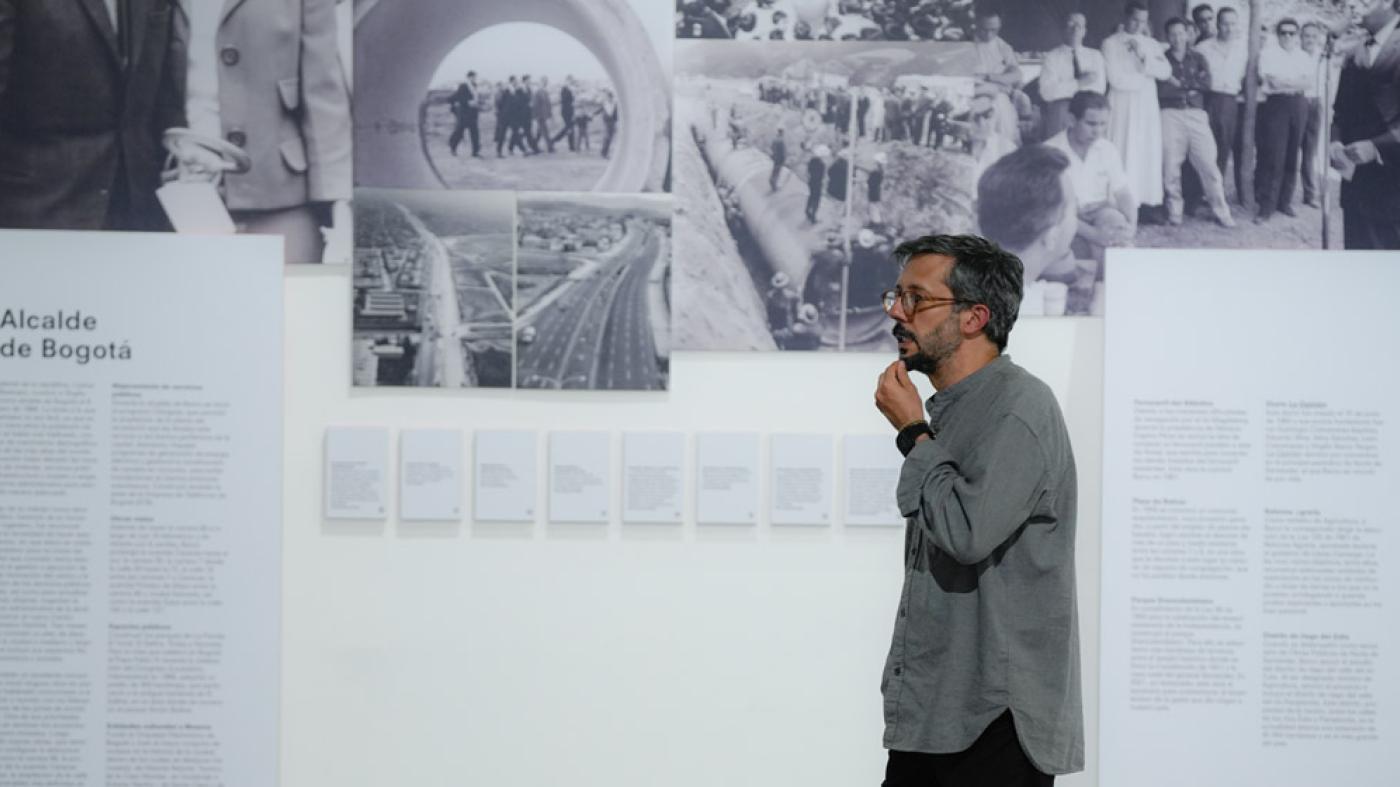 Recordando el impulso de Virgilio Barco a la Constituyente: asistente expo Virgilio Barco