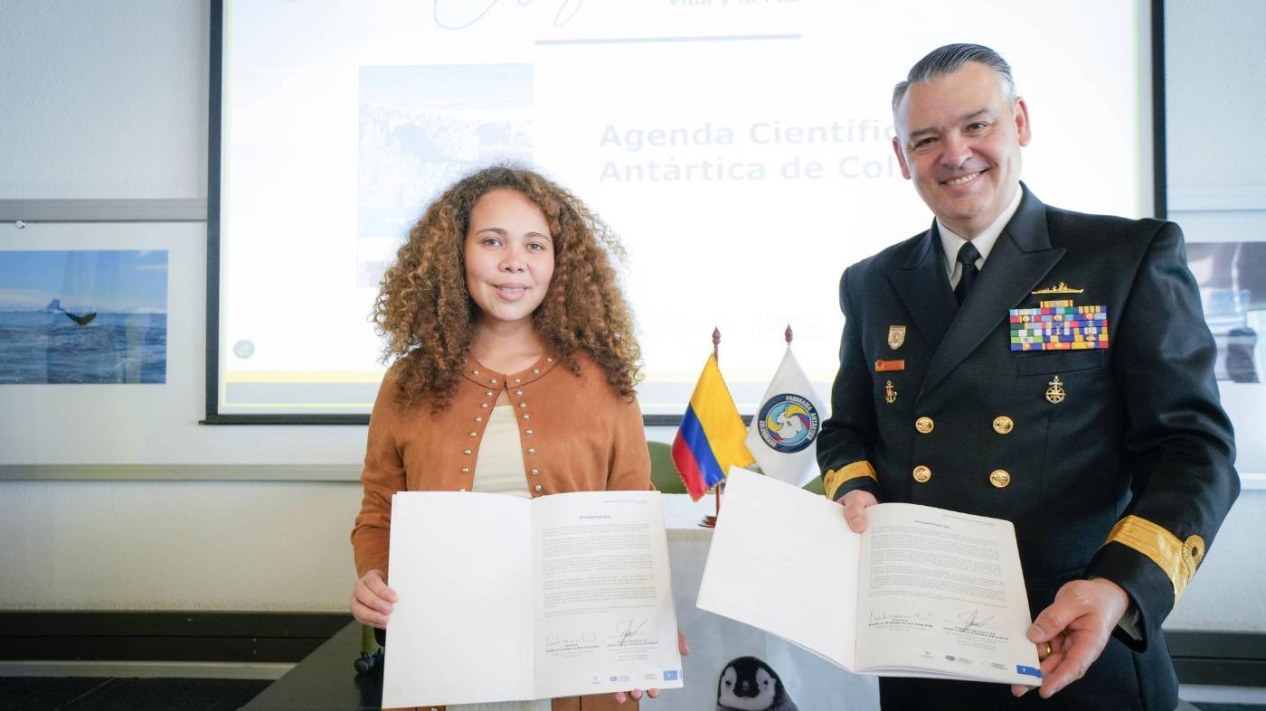 Ministra de ciencia y tecnología Yesenia Olaya