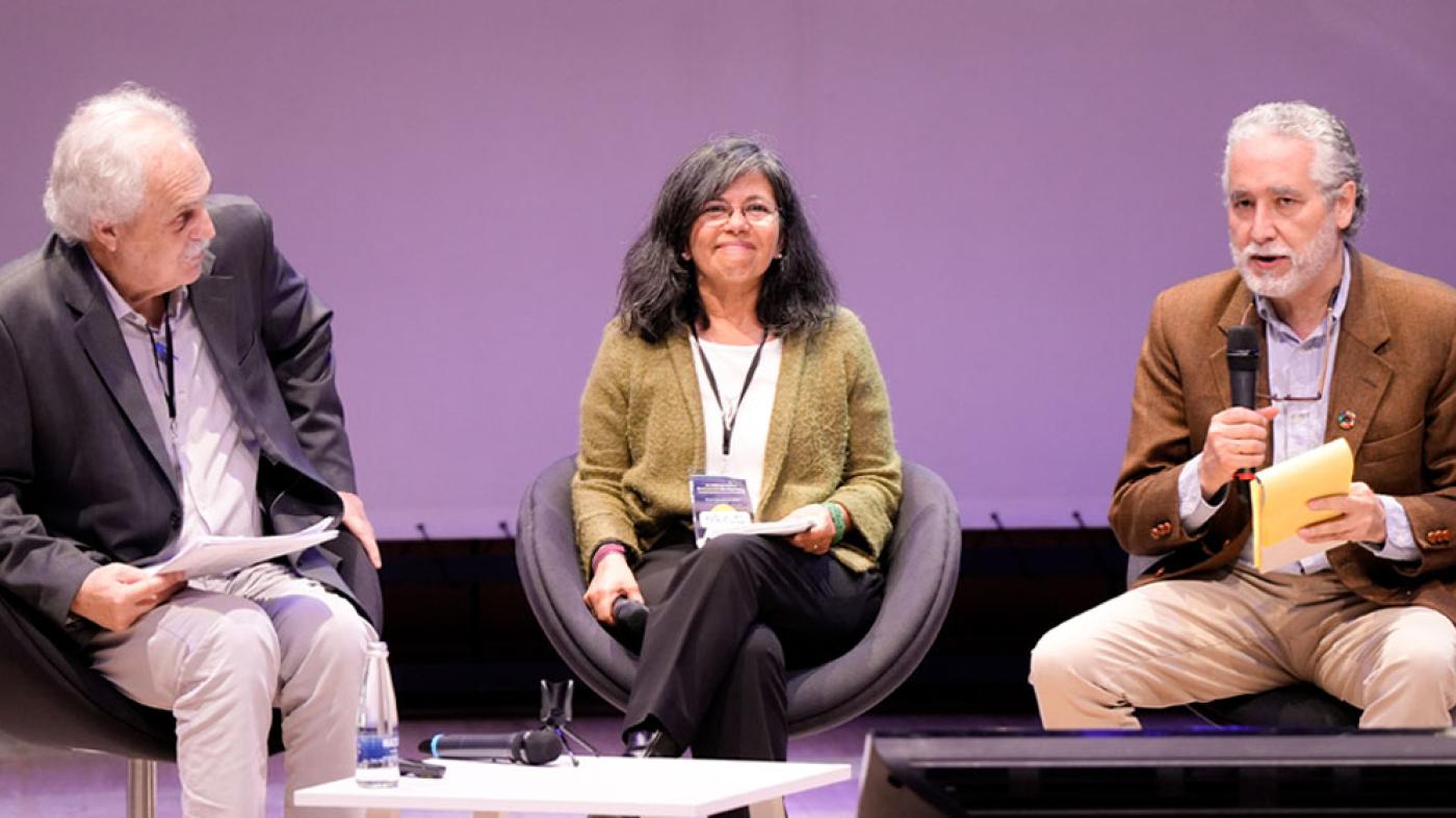 Carlos Nobre, Marielos Peña-Claros, copresidentes del  Panel Científico por la Amazonía, junto a Juan Camilo Cárdenas.