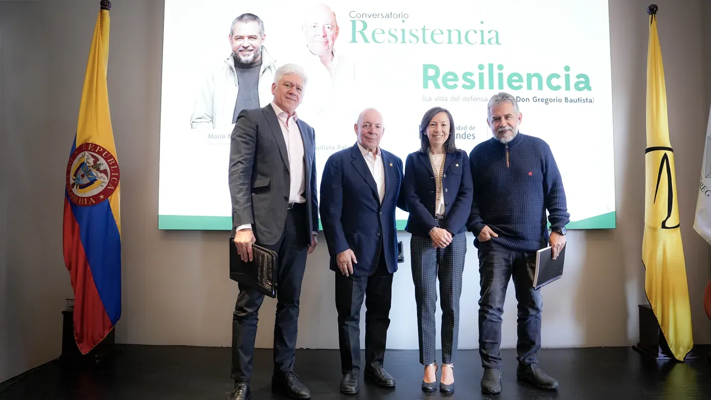 William Márquez, Felipe Bautista, Raquel Bernal y Mario Mendoza.