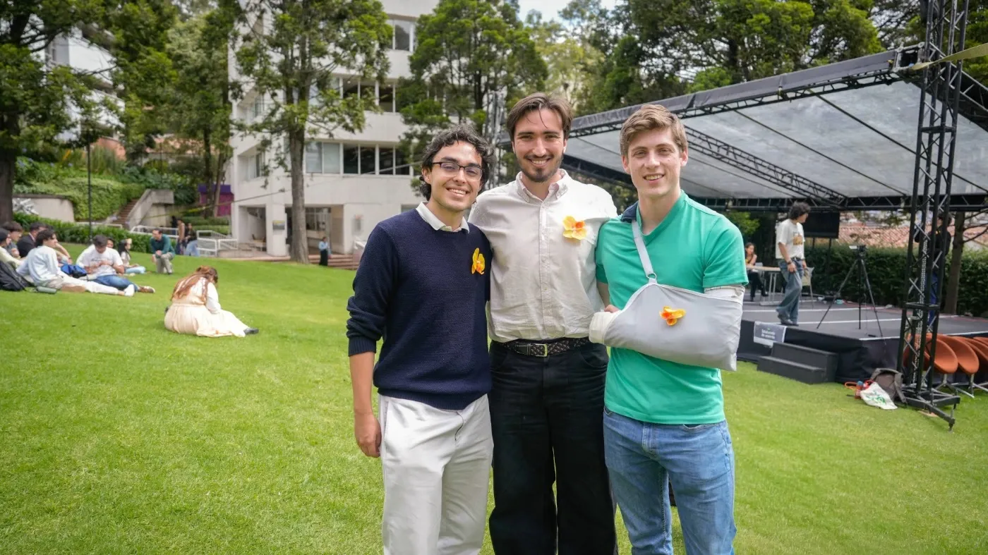 Juan Camacho, Luis Niño y Tomás Villescas, organizadores del Carnaval.