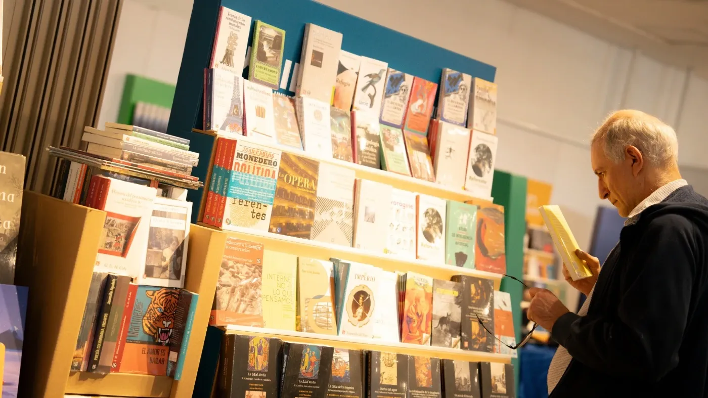 Libera Feria del libro de no ficción