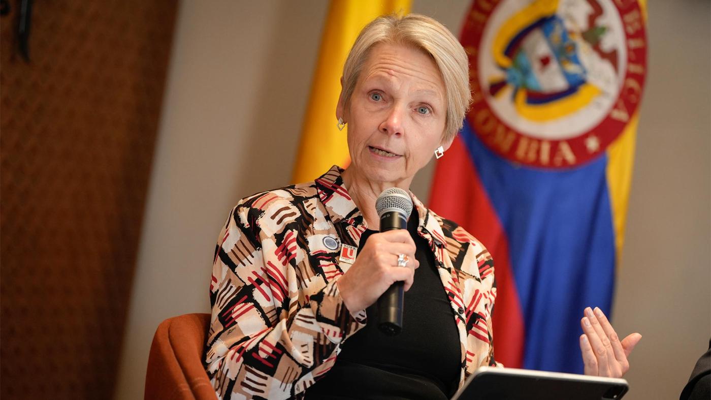 Lisa Philipps, presidenta interina de la Universidad York, Toronto.