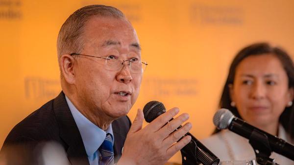 Ban Ki-moon y la rectora Raquel Bernal 