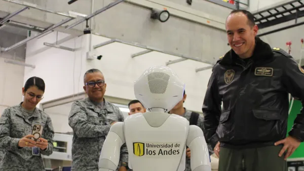 Fuerza aeroespacial y Uniandes