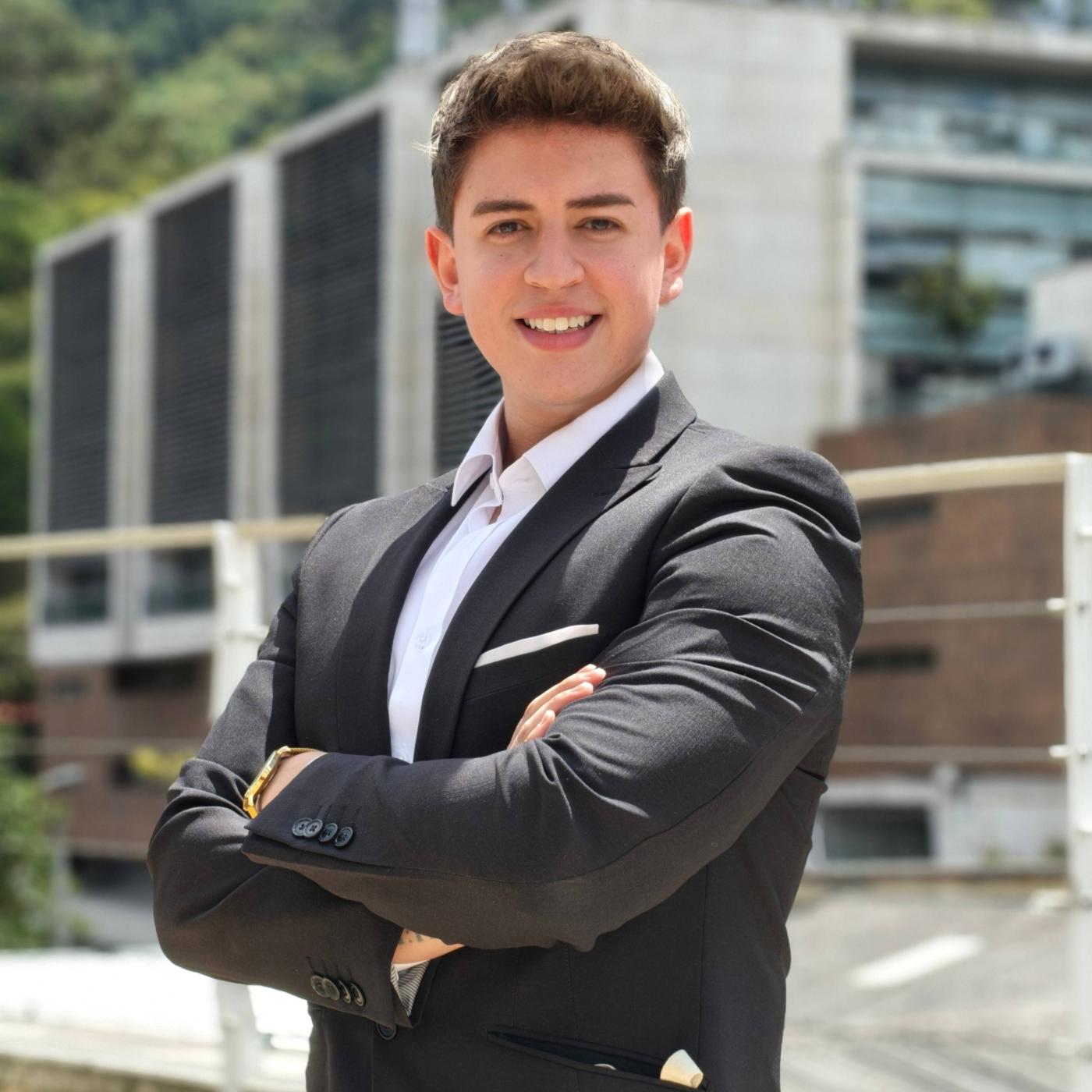 Mario Andrés Gil Ramírez