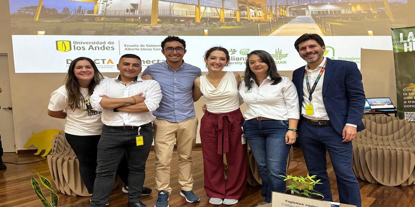Personas reunidas