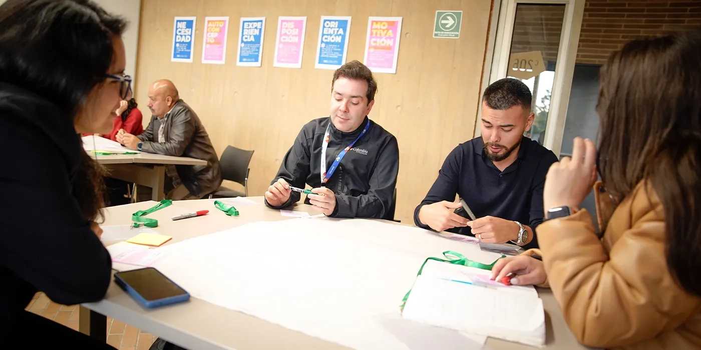 aller Imaginando Futuros de Educación para Personas Mayores - ERA – 2048