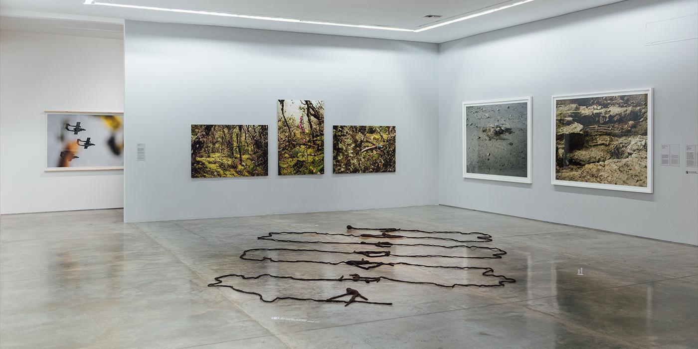 JUAN FERNANDO HERRÁN, Materialidades y constelaciones