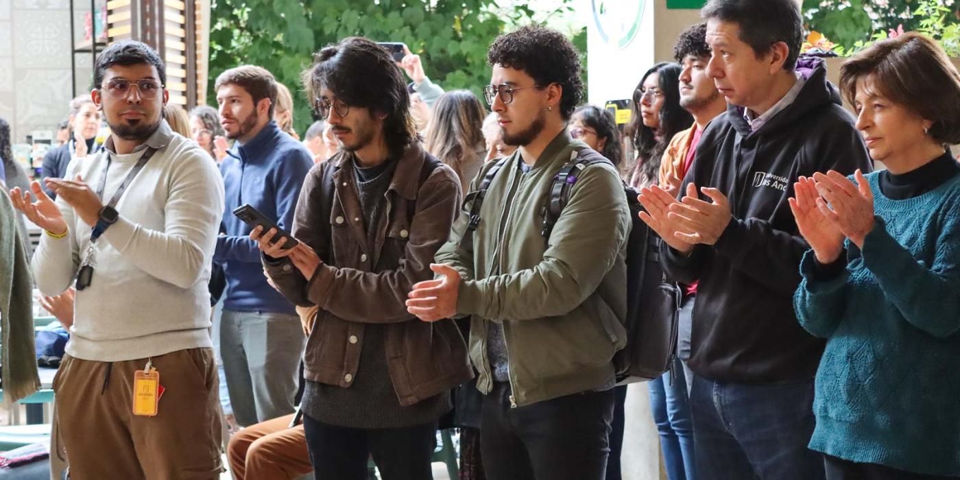 Exposición Biofilia: aguas que tejen el tiempo