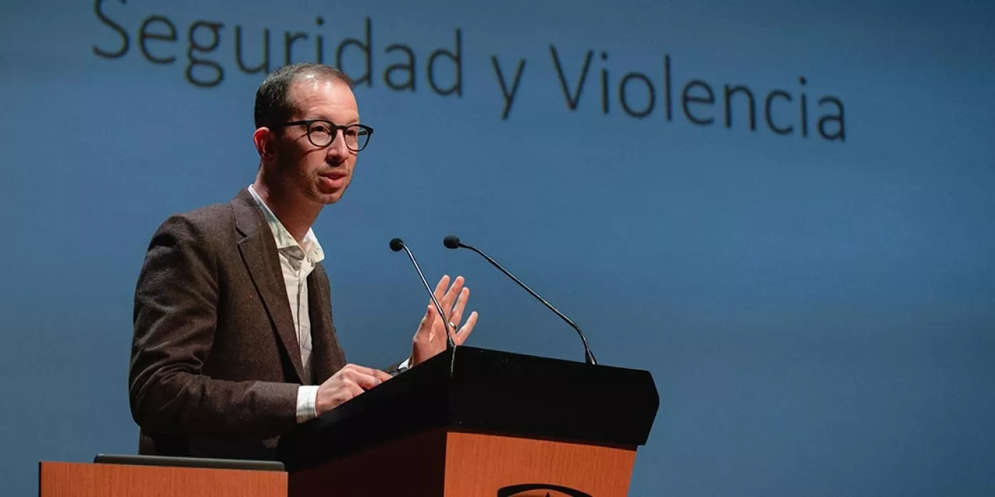 Michael Weintraub, director del Área de Seguridad y Violencia y profesor de la Escuela de Gobierno