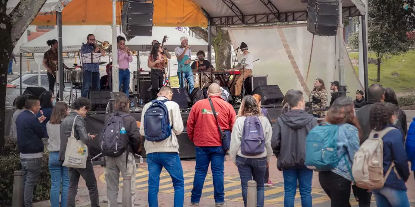 concierto de cierre día de la solidaridad 