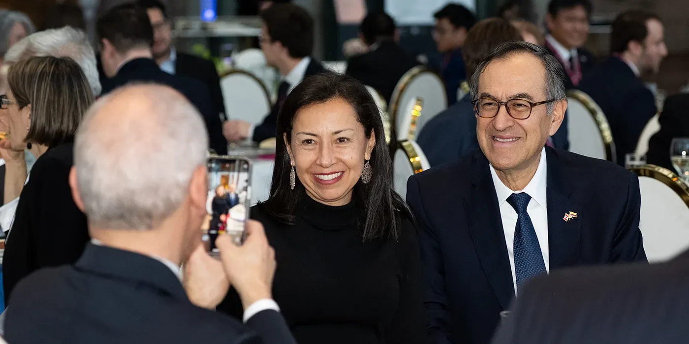 Rectora Raquel Bernal y miembrosU7