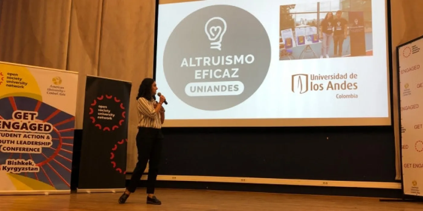 Laura Arana durante la presentación en el Congreso Get Engaged