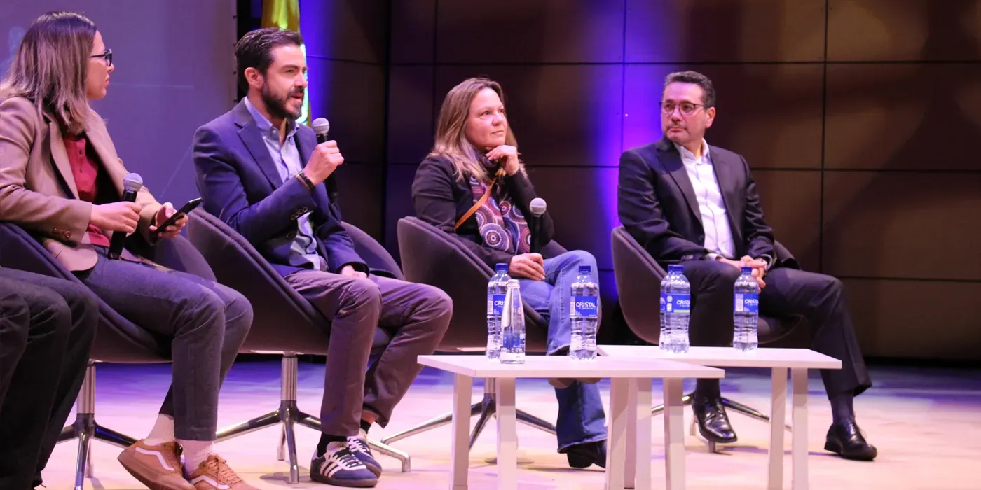 Foro IA- Conectando con el futuro: nuevas dinámicas del mundo laboral
