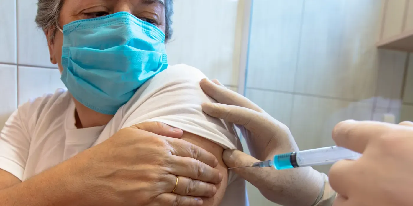 ¿Vacunas solo para niños? Piden al Minsalud extender la inmunización 