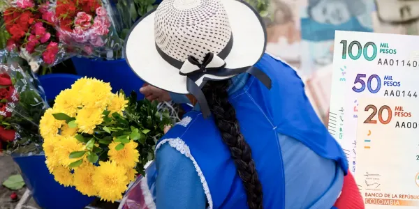 Por qué en Colombia se trabaja mucho, pero se produce poc